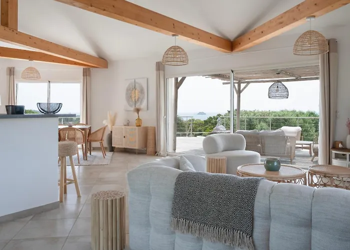 Avec Piscine Et Vue à 230m De La Villa Zonza