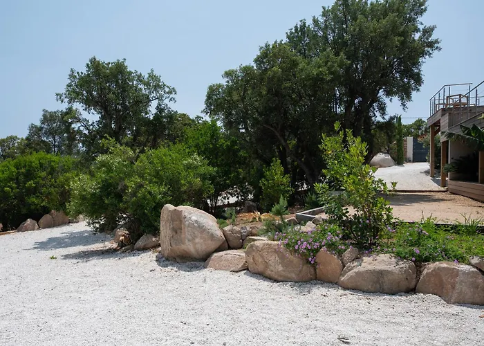 Avec Piscine Et Vue à 230m De La